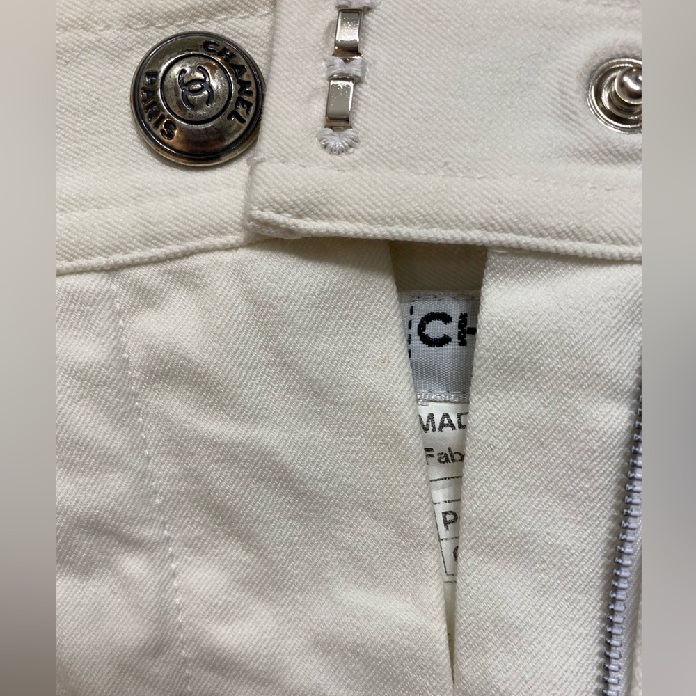 Vintage Chanel White Jeans The 1997 Cruise Collection By Karl Lagerfeld Size 2/4 - Picture 9 of 9